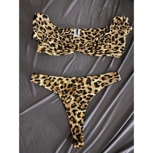 Size L Fashion Nova Leopard print bikini